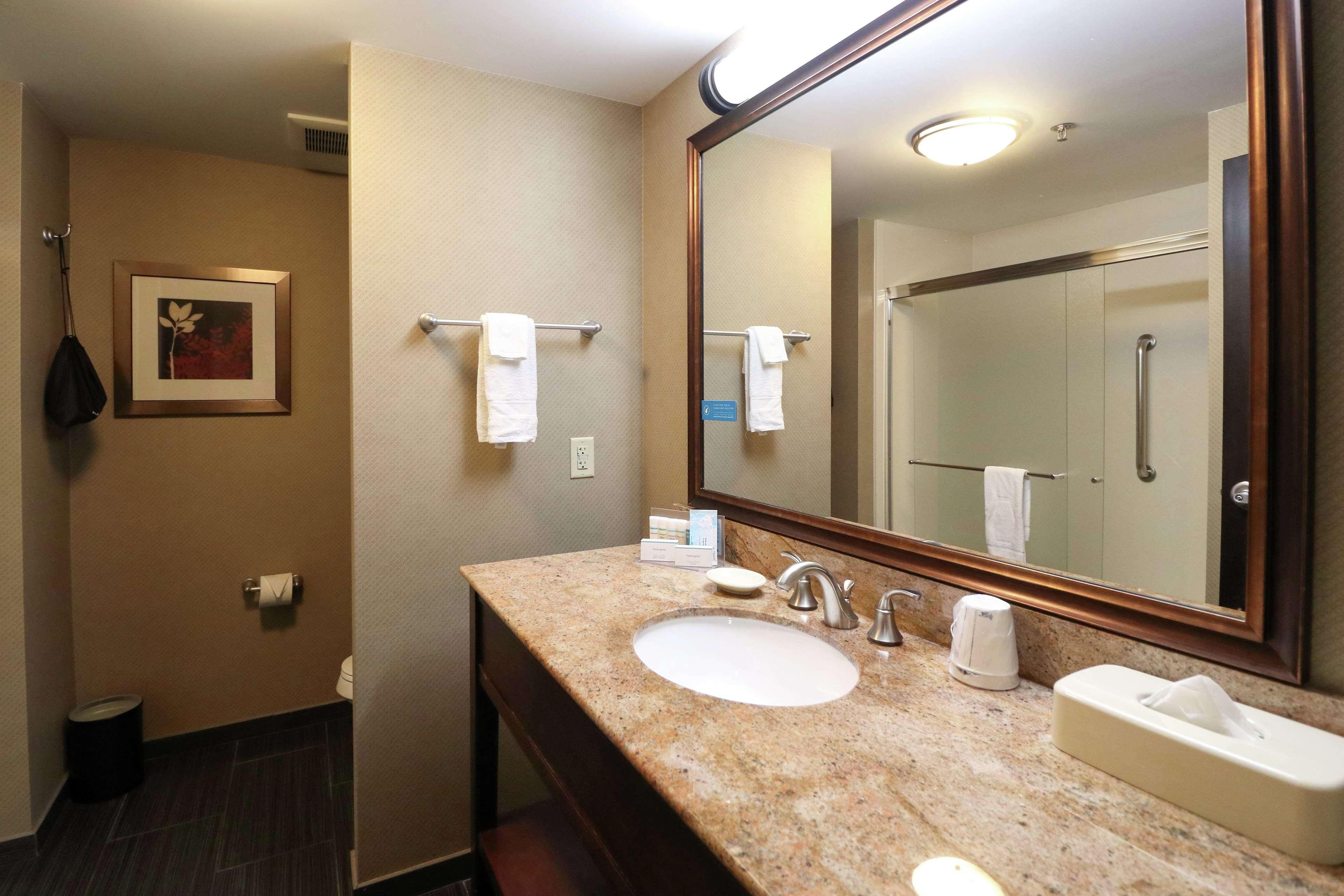 Hampton Inn Columbus-South Grove City Exteriör bild
